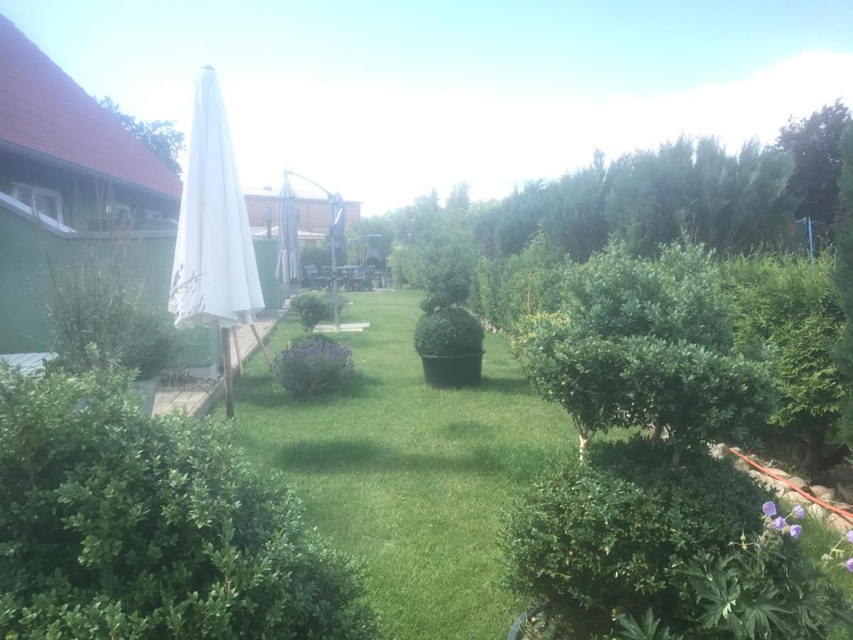 Apartmenthaus Luett Meer Ludorf Esterno foto