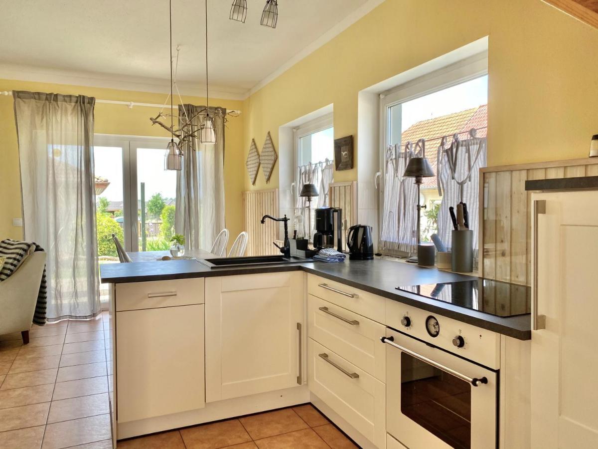 Apartmenthaus Luett Meer Ludorf Esterno foto
